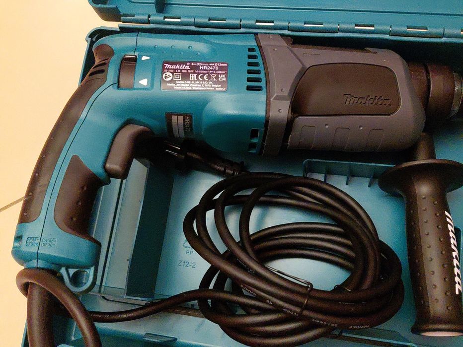 Перфоратор MAKITA