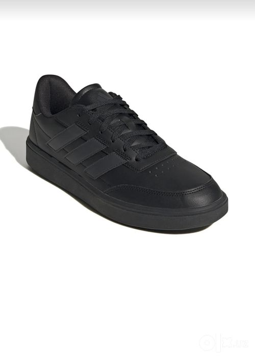 Продам кроссовки ADIDAS чёрного цвета 43 размера