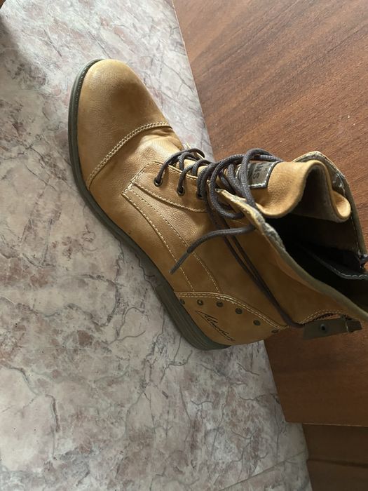 Женские ботинки «мустанг»