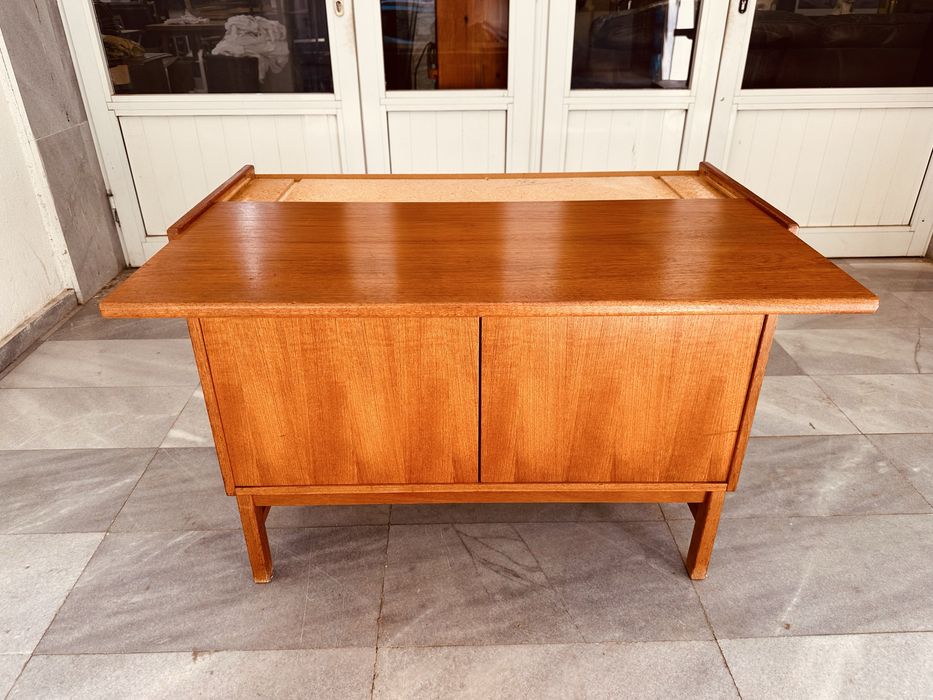 Скандинавски бар шкаф от тиков фурнир – Mid Century Modern, 60-те години
