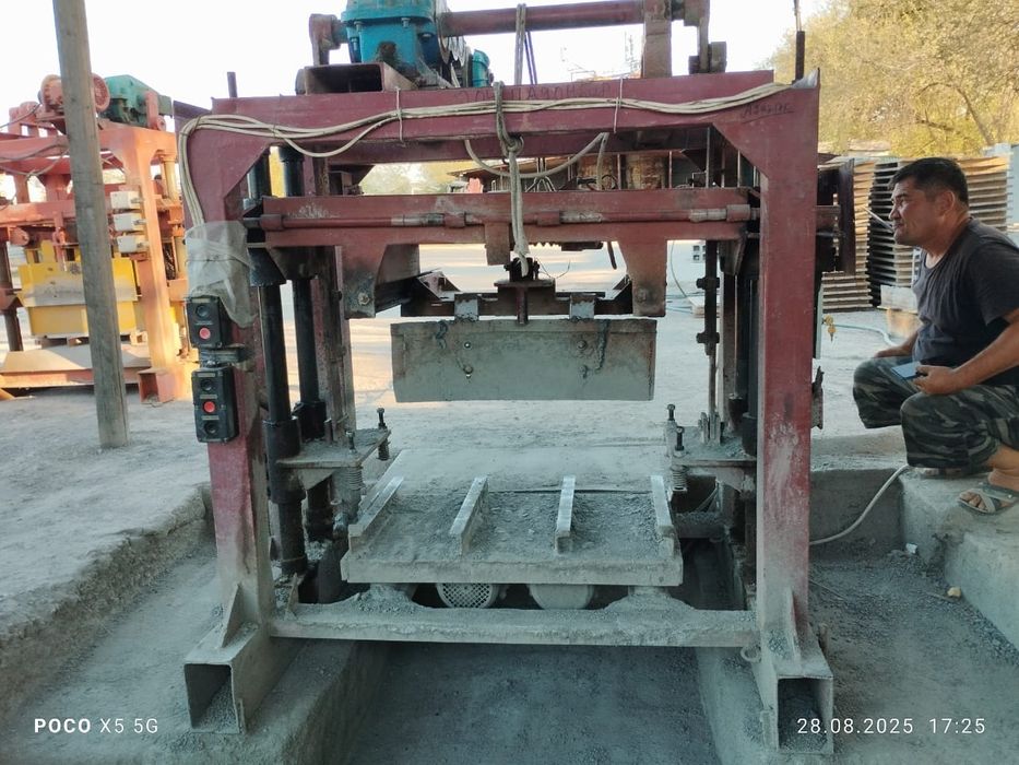 Шлакаблочный станок