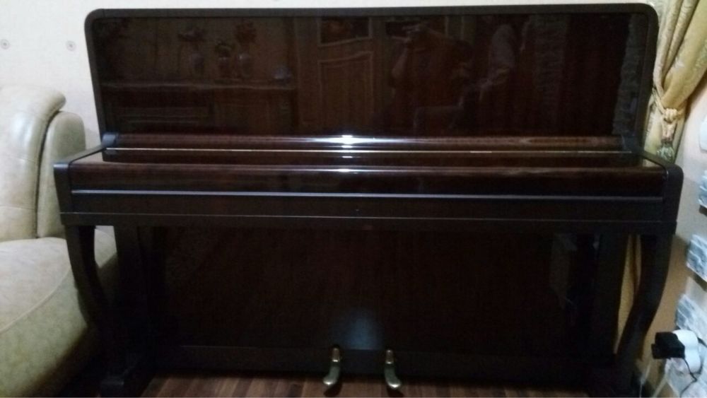 Пианино Rosler в идеальном состоянии. Чехия