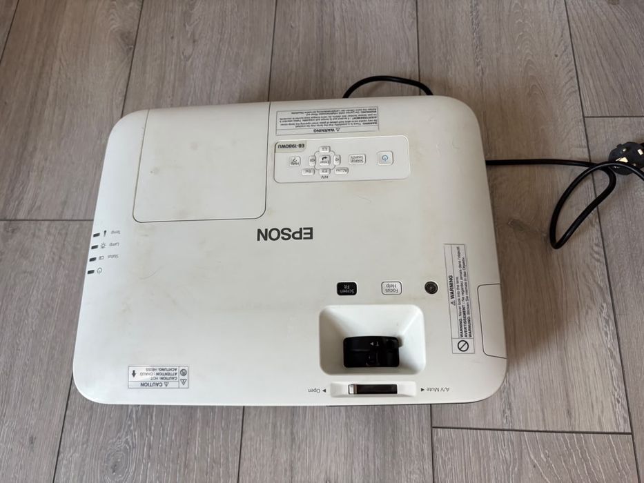 Профессиональный Проектор Epson EB-1980WU