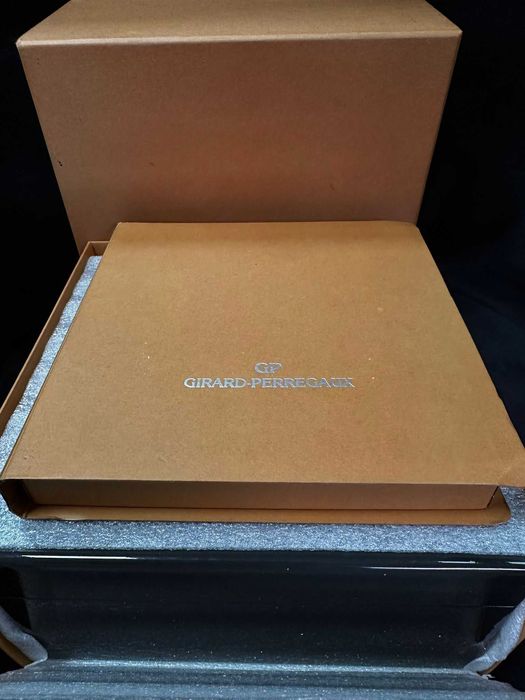 Ceas Girard-Perregaux