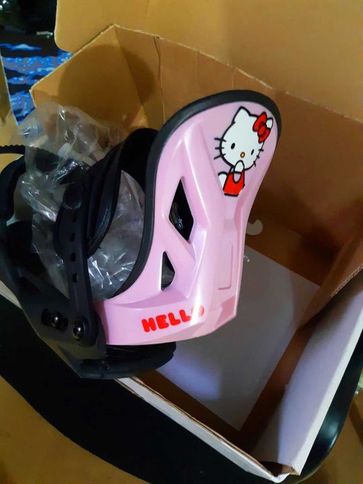 Placa snowboard copii noua Hello Kitty 128 cm cu legaturi snowboard boots