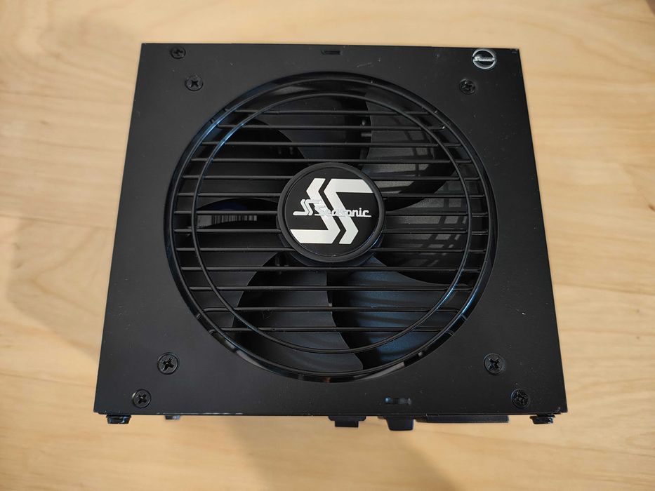 Sursa Seasonic 650W modulara - 430 lei