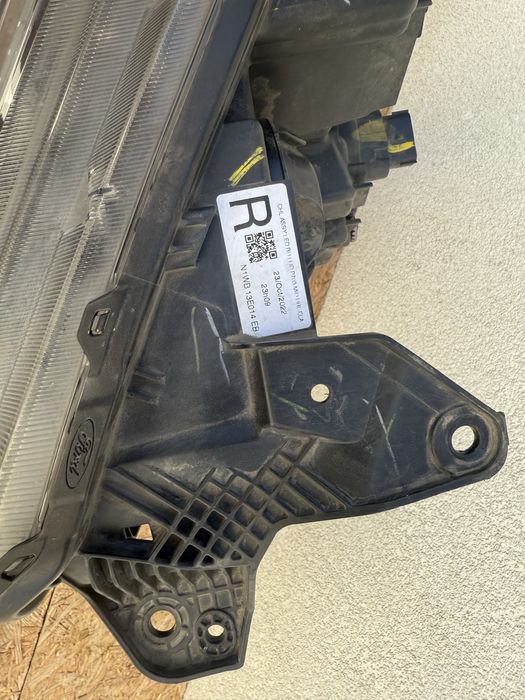 Far dreapta Ford Ranger Raptor Full LED T9 2022+ Original Europa