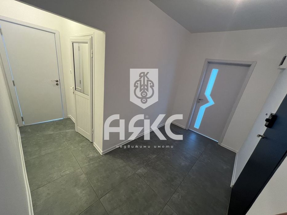 Продава се Двустаен апартамент в София, Люлин 8 - 44 кв.м за 2955 €/кв.м - Снимка #5