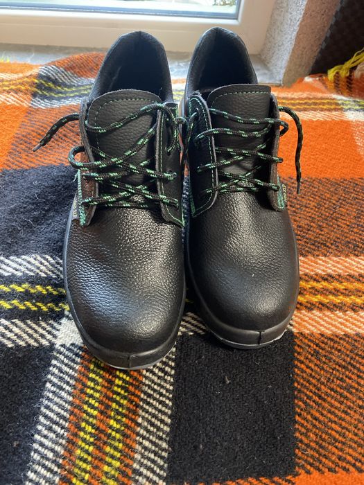 Safety shoes( работни обувки )