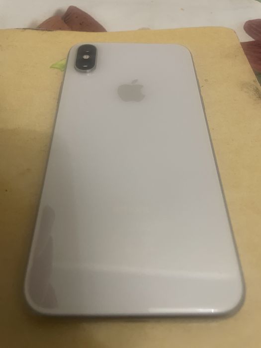 Iphone x 64гб в белом цвете