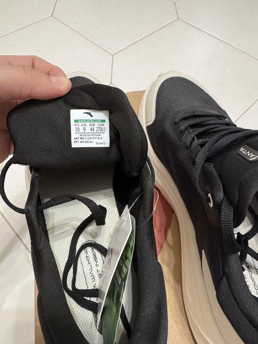 Кроссовки новые оригинал Anta