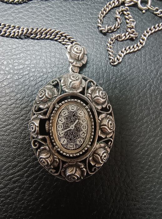 Красиво Сребърно Дамско Дизайнерско Колие  Часовник