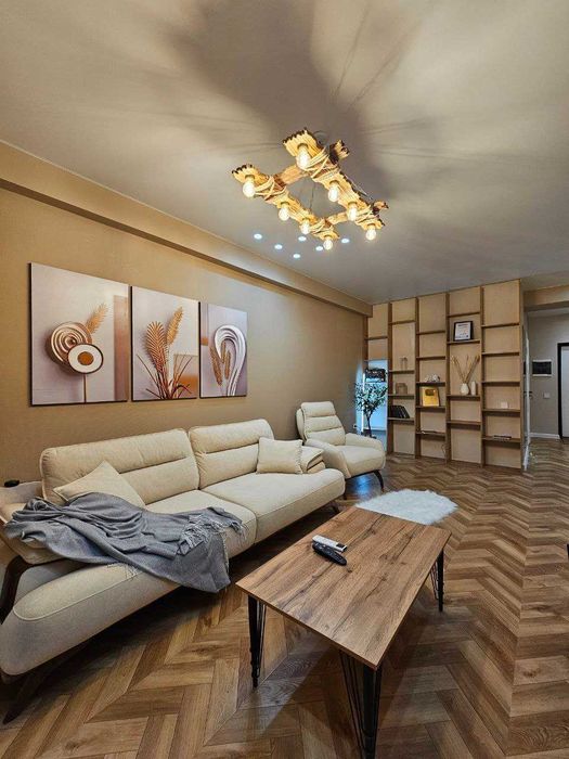 Якасарайский р-н ул нукус Жк black Tower 2 комнатная 52кв.м