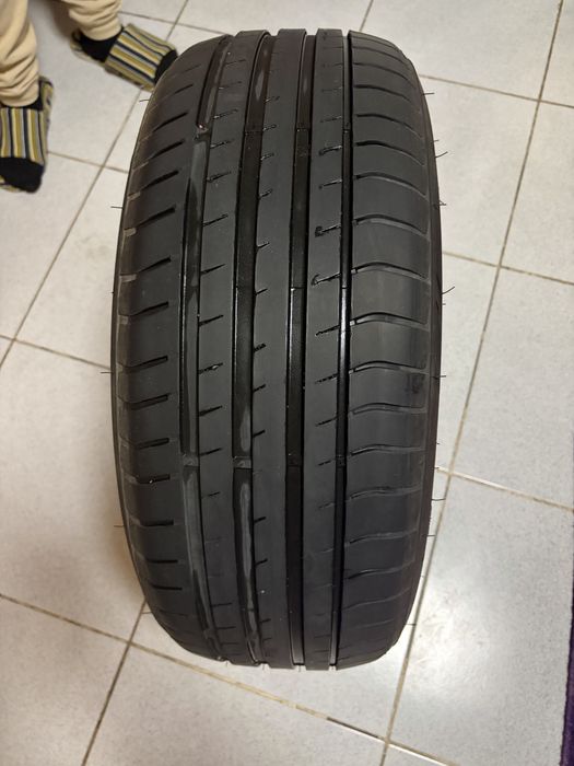 Продам летние шины 215/55/R17