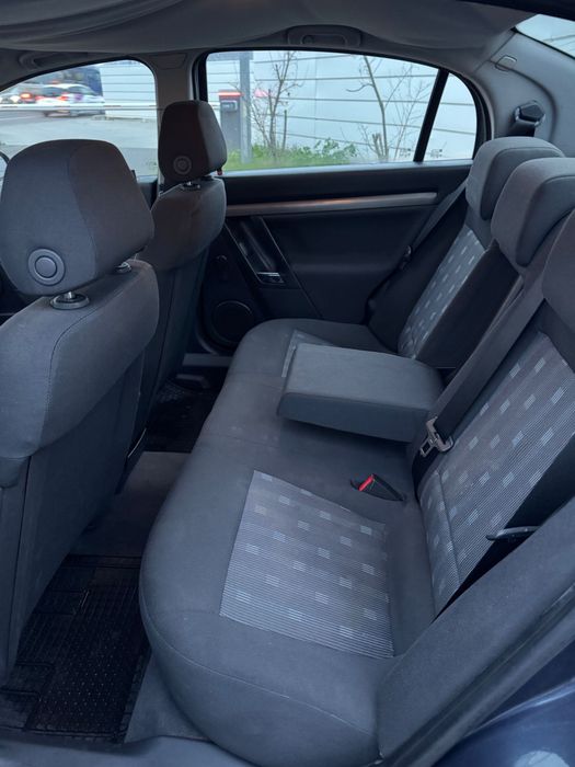 Opel vectra/138000 km reali/stare buna!