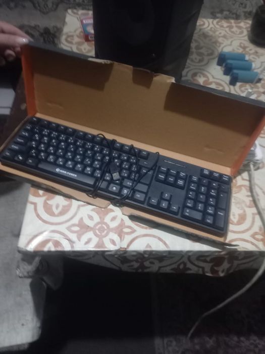 продам клавиатуру