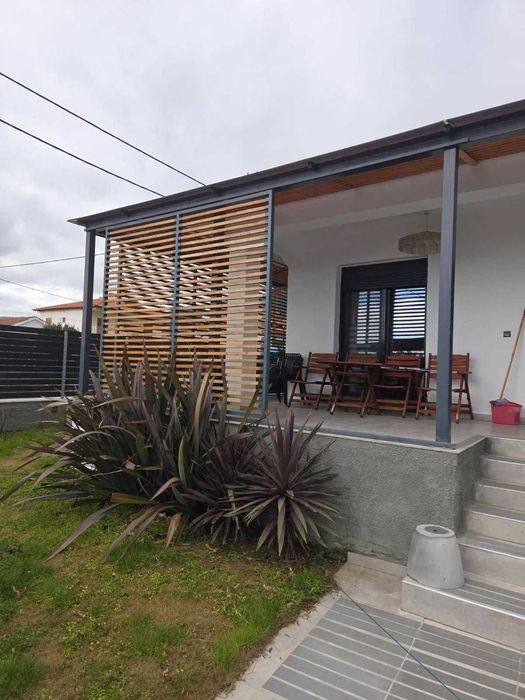 НОВА къща с басейн в Аспровалта!