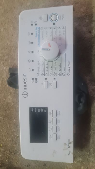 Vând programator Indesit