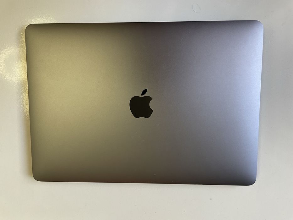 Macbook Air 13 inch 2020 impecabil