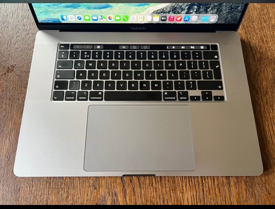 Macbook pro 16 inch