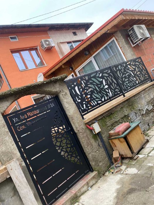 Здравейте изработвам метални конструкци парапети навеси и огради