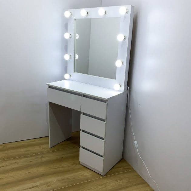 Визажные зеркала изготовление