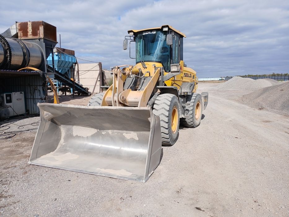 Вывоз мусора        (камаз самосвал)