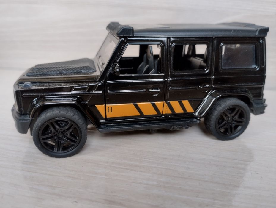 Игрушки машинки железные