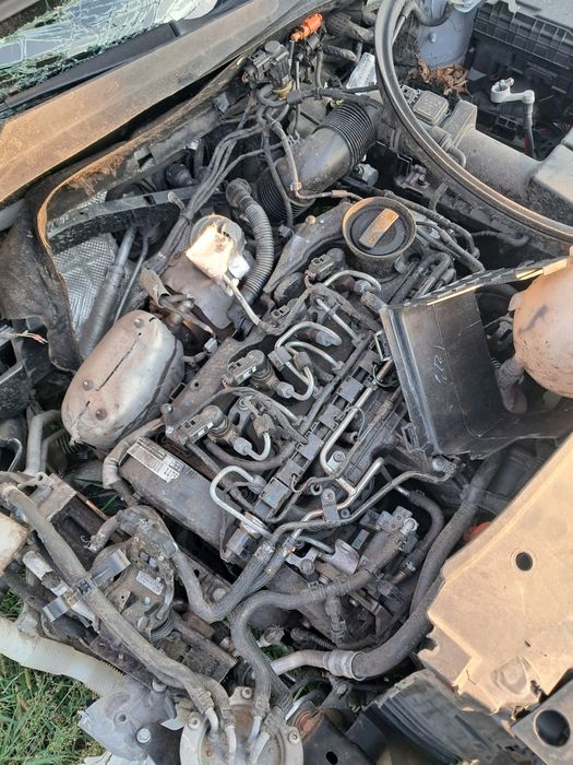 Dezmembrez golf 6 1.6 2012