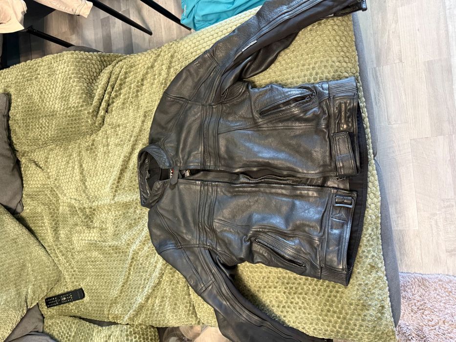 Мото яке Л размер във много добро състояние