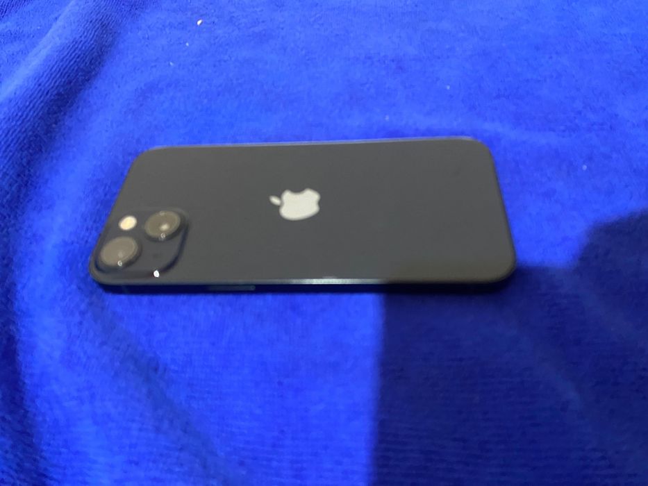 iPhone 13   Память: 256   Емкость: 100%