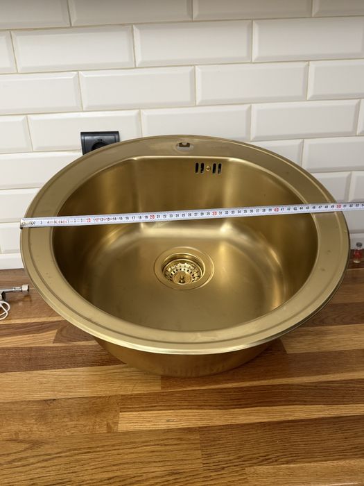 Мивка за кухня и смесител