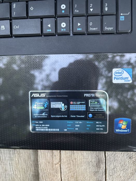 vand 3 laptopuri defecte ASUS,HP,ACER