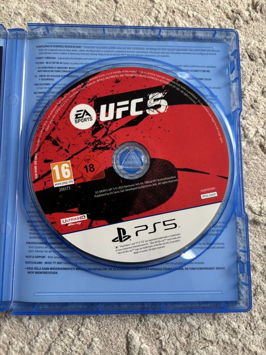 UFC 5 диск в идеальном состоянии, на PS5