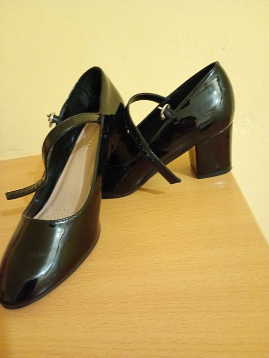 Обувки лачени ANNA FIELD Промоция!