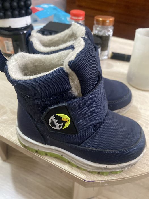Сапоги для малышей 1000 тг