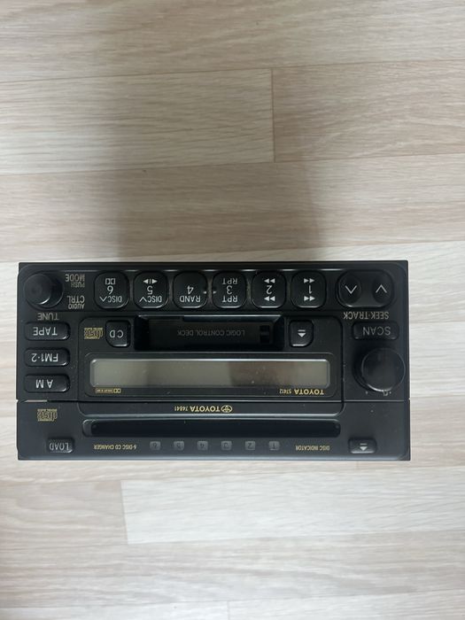Продам магнитолу Toyota