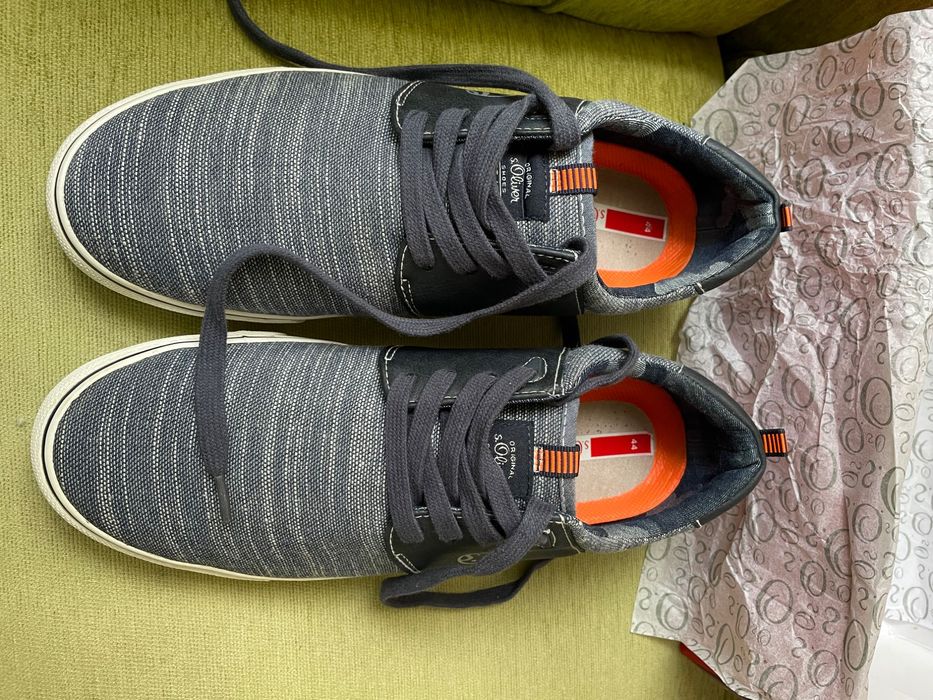 Нови спортни обувки  s.Oliver, 44 номер