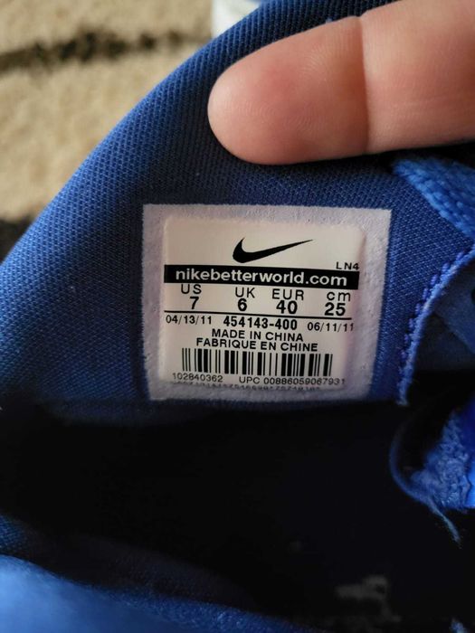 Adidasi Nike baschet nr 40 (25cm)