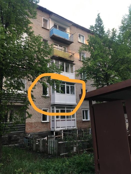 Продается квартира на 4 микрорайоне