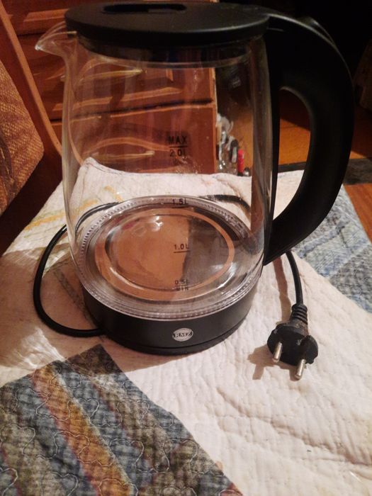 срочно продам электрический чайник