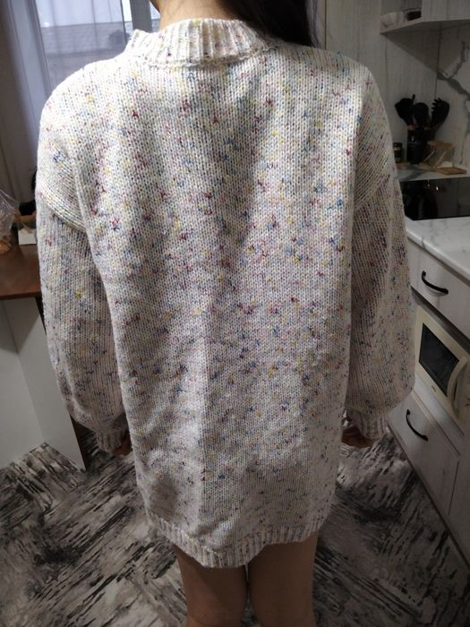 Продам женскую кофту