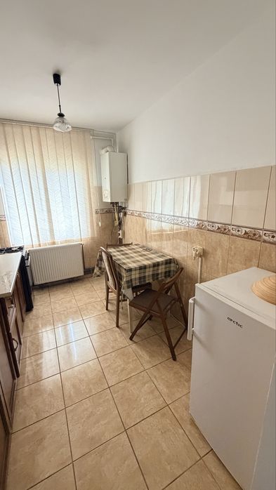 Inchiriez apartament 2 camere