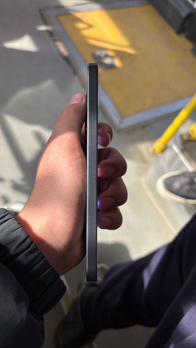 Honor 400 256 гб 105к срочно