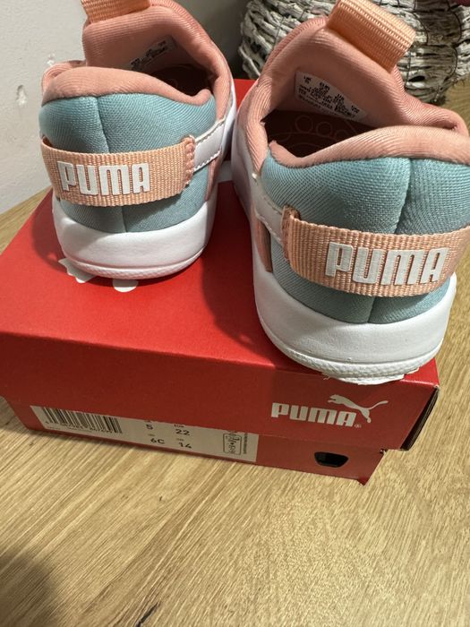 Adidasi Puma de fetite marimea 22