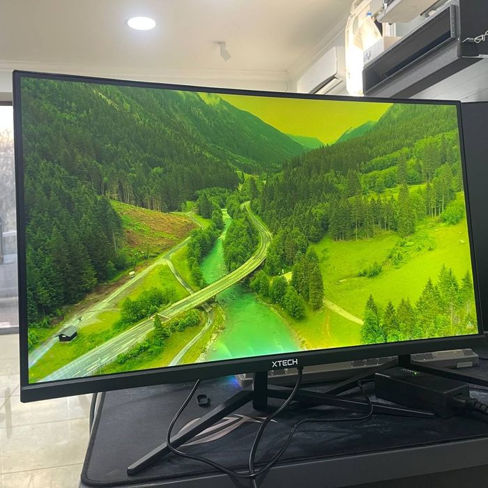 Xtech 27 60hz FHD