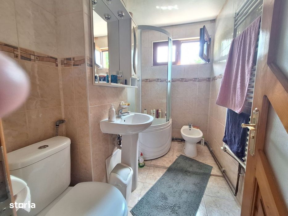 Apartament 3 camere etaj 2,zona Orizont