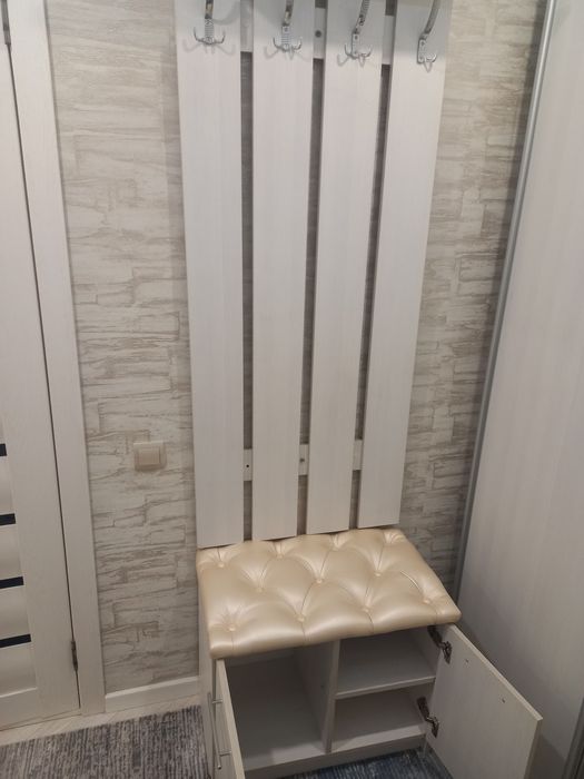 Прихожая-вешалка