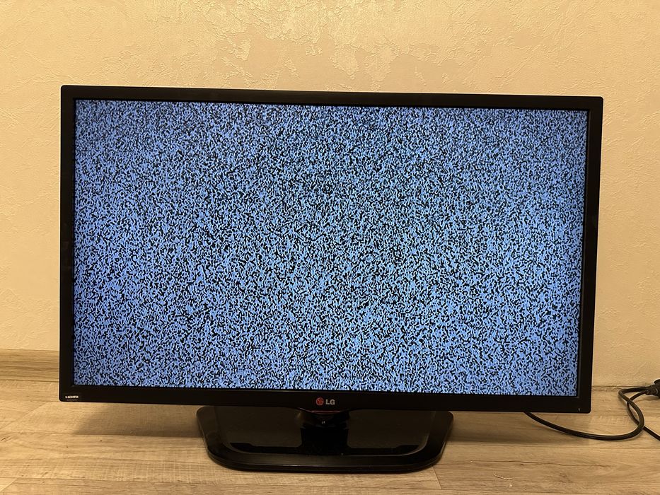 Продам телевизор LG 32LN5130 — LED, 32 (81 см), HD Ready