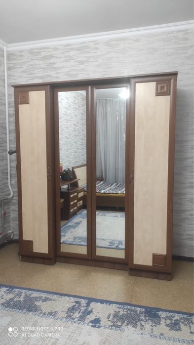 Продается спальный гарнитур б/у